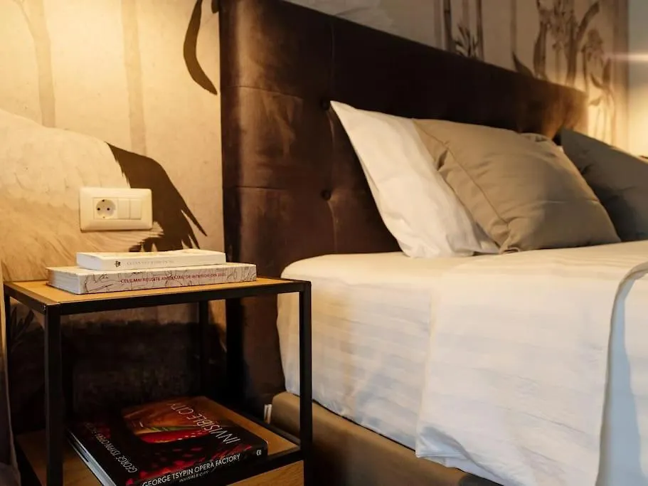Apartment Charming & Modern Studio - Cismigiu Park - Netflix Bucharest