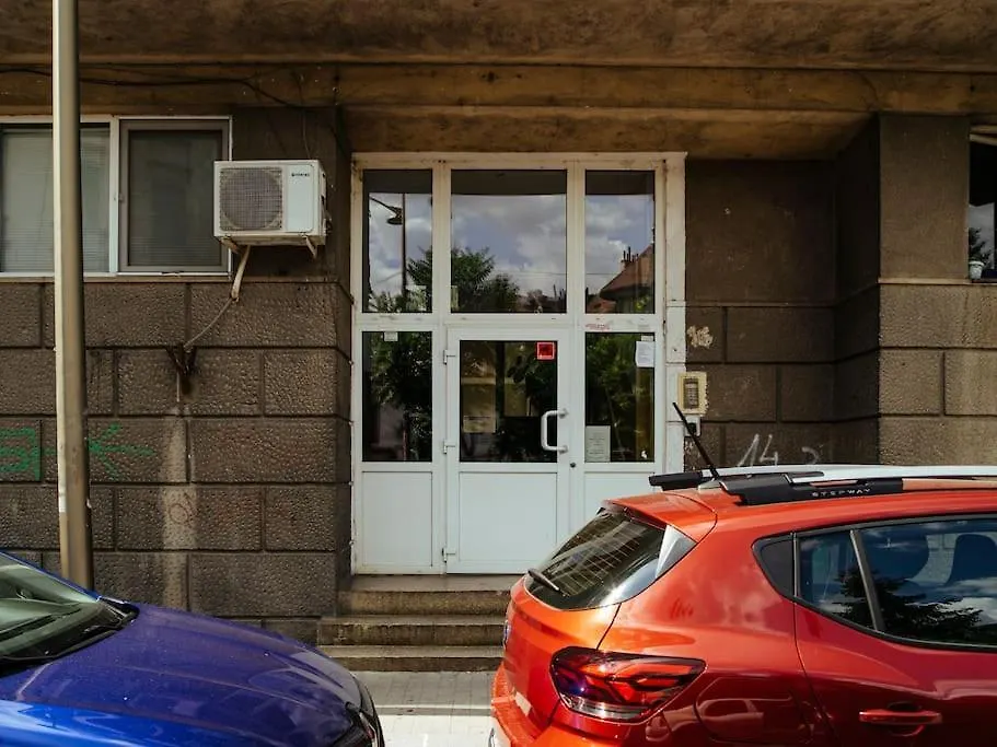 Charming & Modern Studio - Cismigiu Park - Netflix Bucharest Romania