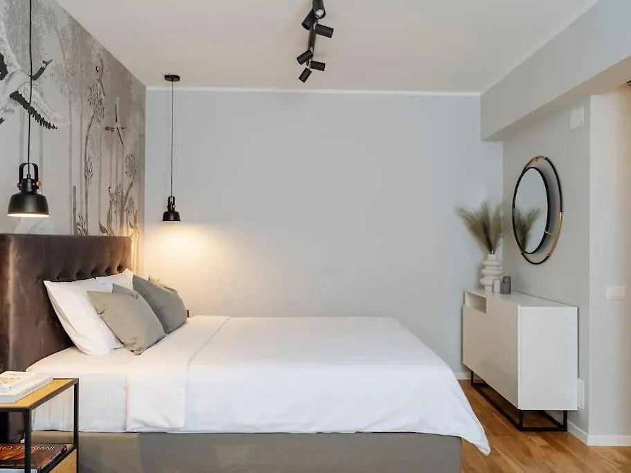 Apartment Charming & Modern Studio - Cismigiu Park - Netflix Bucharest Romania