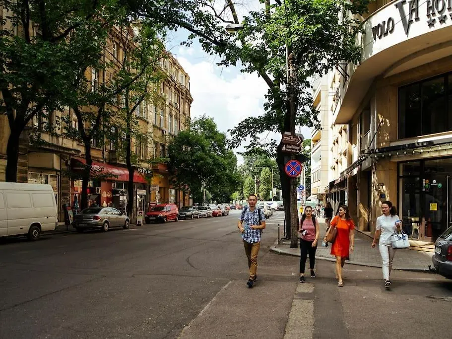 Charming & Modern Studio - Cismigiu Park - Netflix Bucharest Apartment