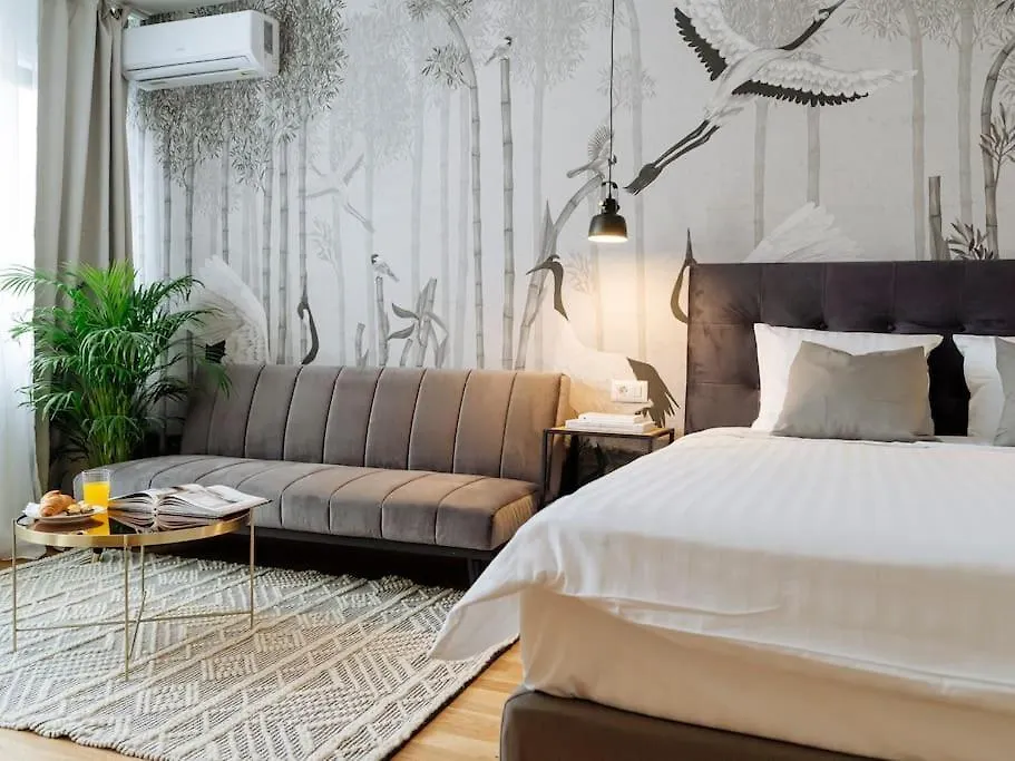 Charming & Modern Studio - Cismigiu Park - Netflix Bucharest Romania
